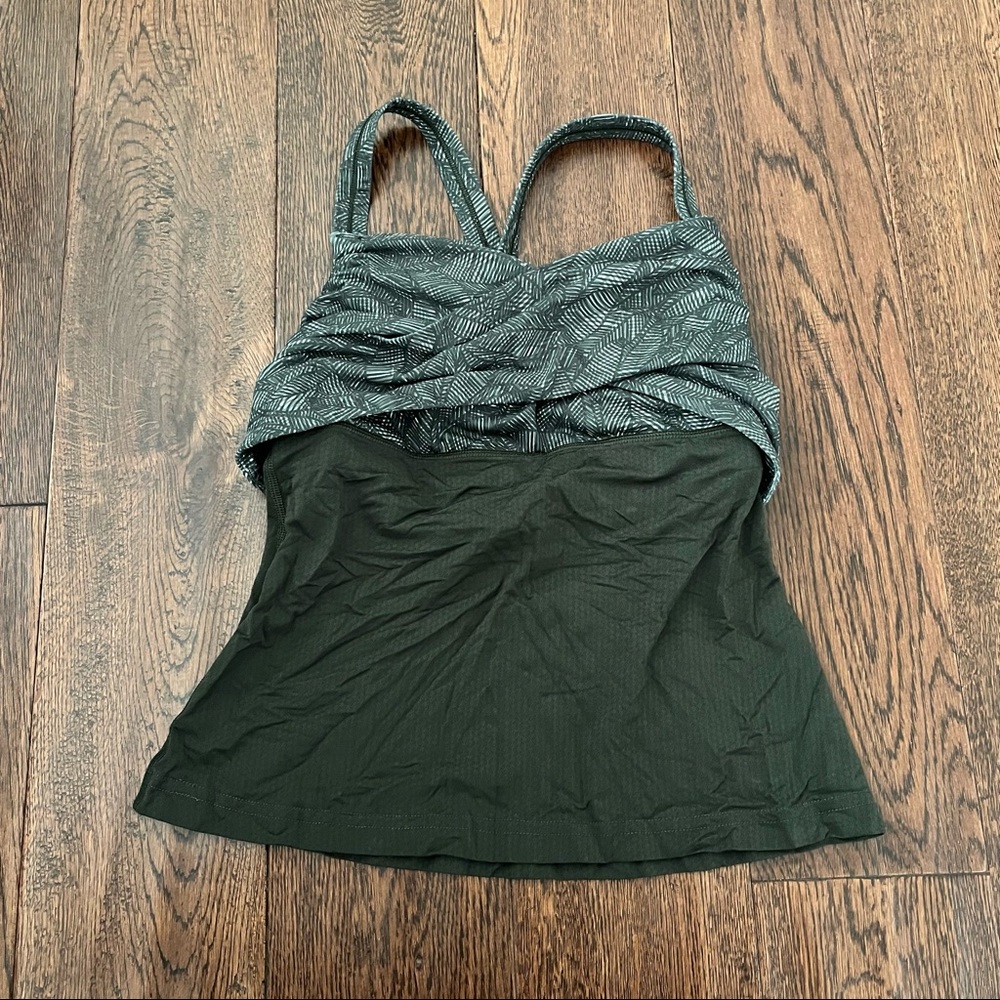 Lululemon - Jungle Green Tank Top - Size 6 (fits small)
